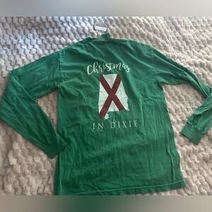 🔥HOT DEAL🔥🎄NEW FTG APPAREL Green Long Sleeve Tee - Christmas in Dixie Sz SMALL